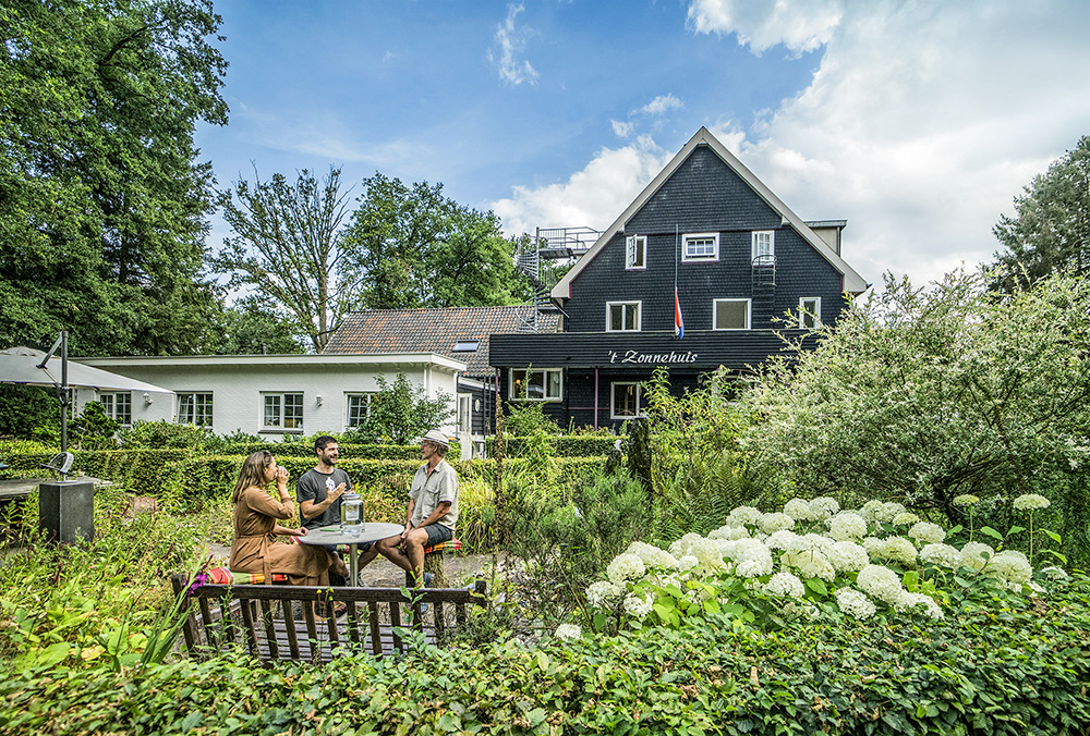 5-day retreat in a natural setting.